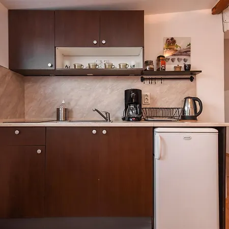 Daire Centrally Located With A 360 Terrace Sofya
